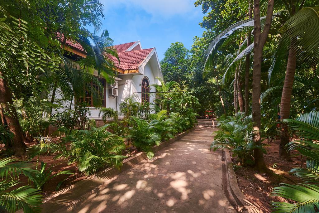 Hotel The Kabiki Phnom Penh Exterior foto